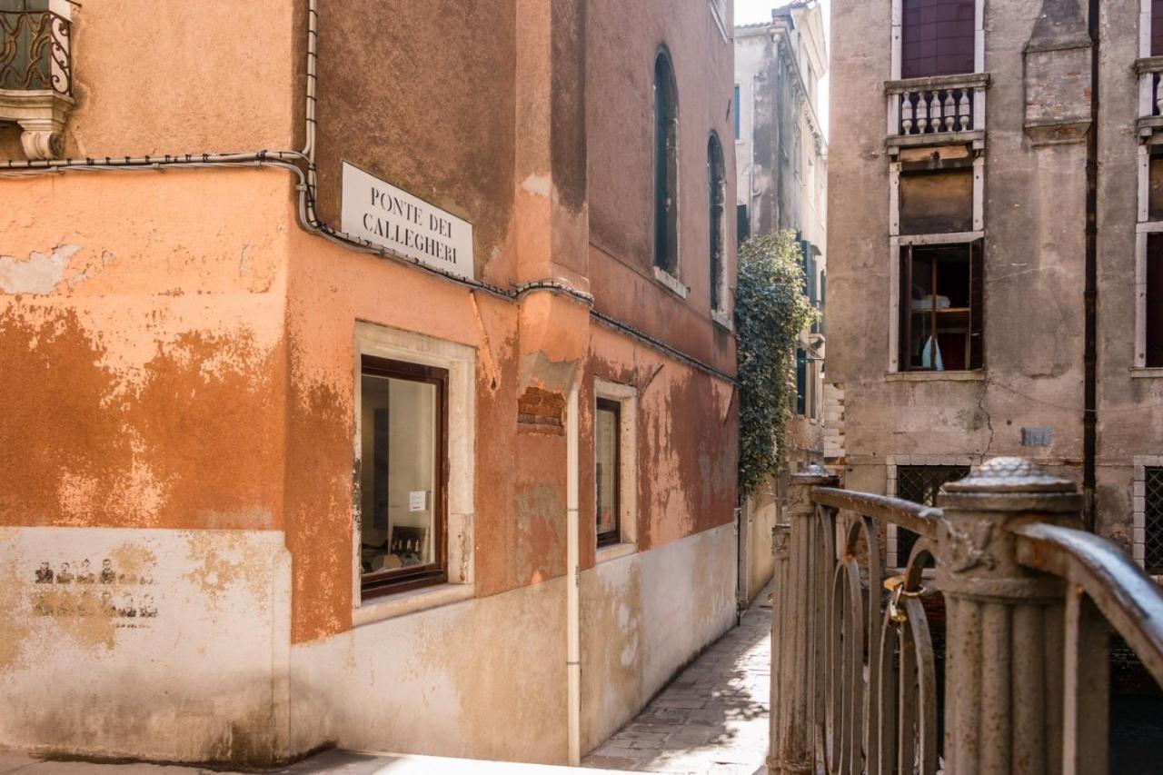 Fenice Backstage Over Canal Venedig Exteriör bild