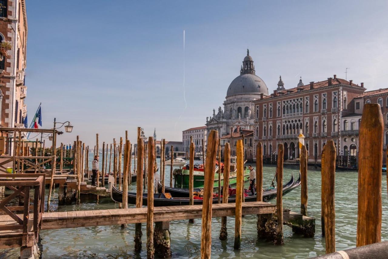Fenice Backstage Over Canal Venedig Exteriör bild